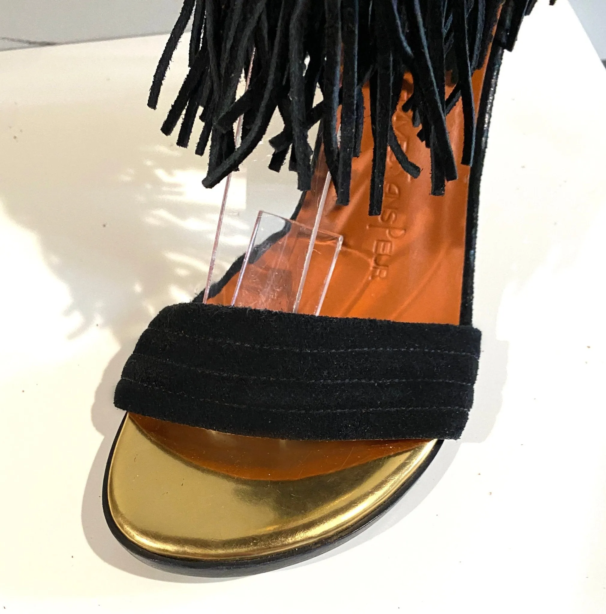 BAILEY - BLACK SAMPLE 6