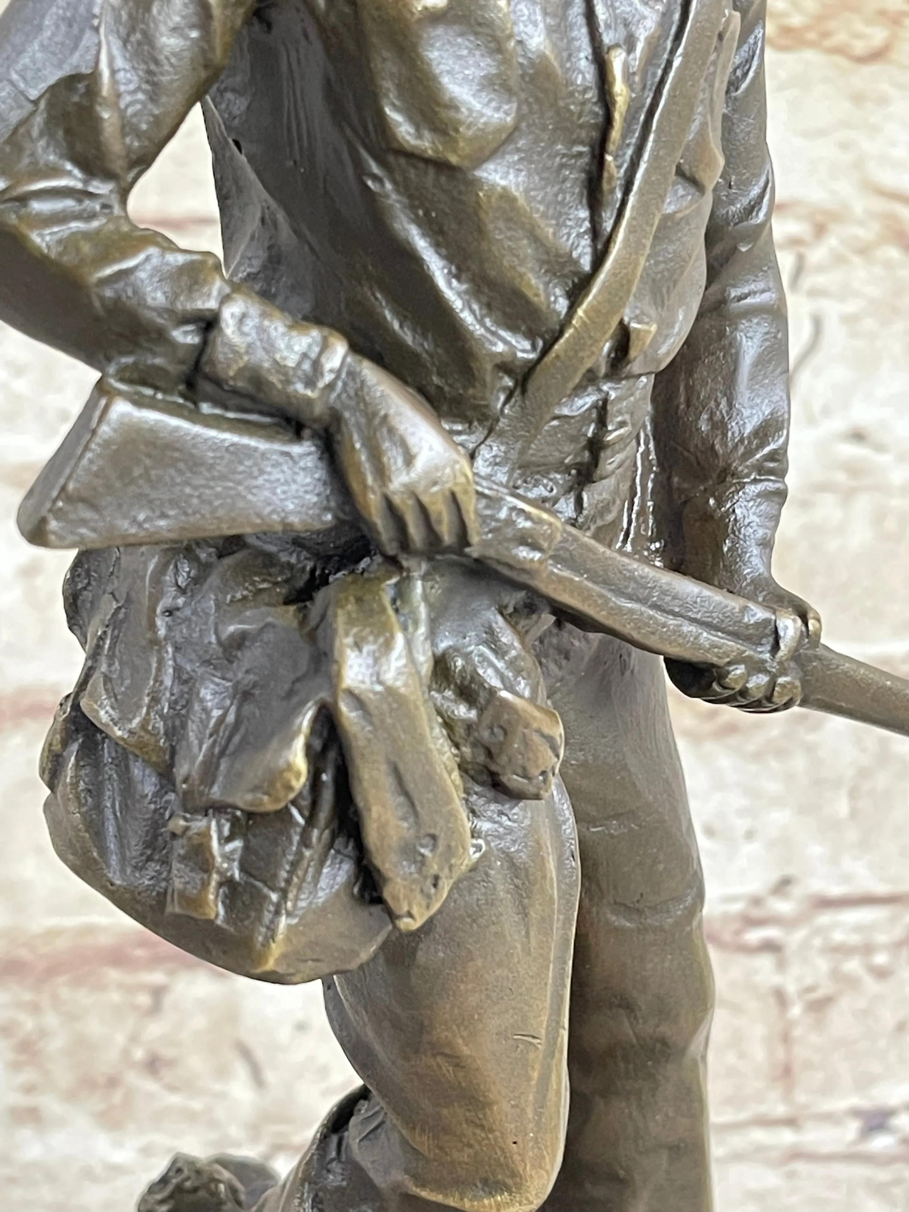 Bronze Marble Statue Sheriff US Marshall Gun Wild West Pony Express Gun Decor