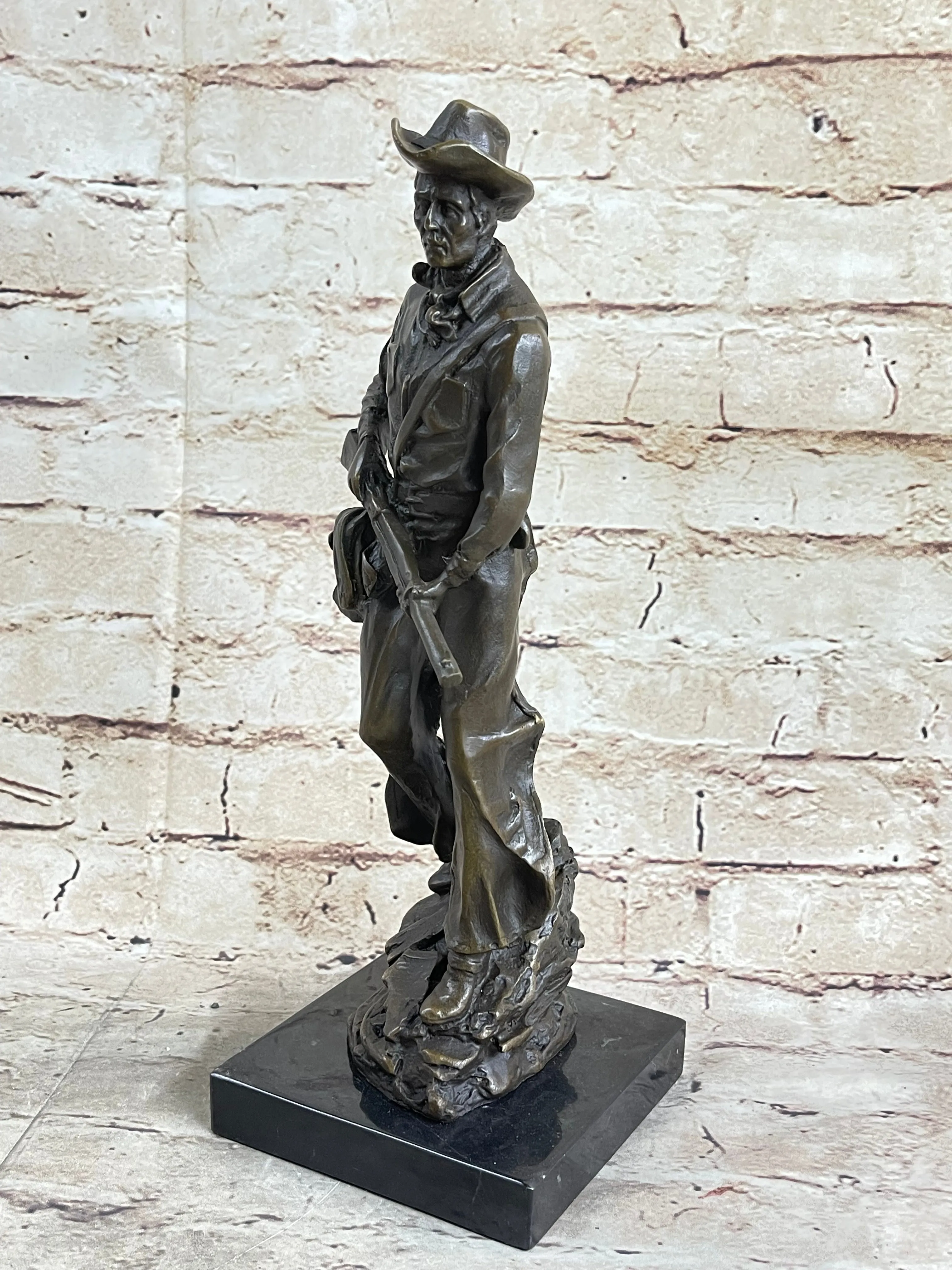 Bronze Marble Statue Sheriff US Marshall Gun Wild West Pony Express Gun Decor